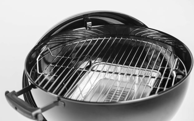 Угольный гриль Weber Original Kettle E-4710 47 см, черный