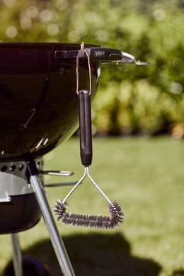 Угольный гриль Weber Master-Touch GBS E-5750 57 см, черный