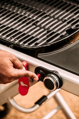 Газовый гриль Weber Traveler черный