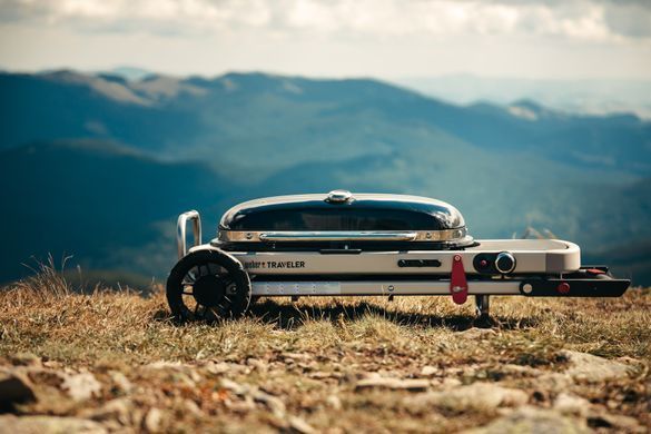 Газовый гриль Weber Traveler черный