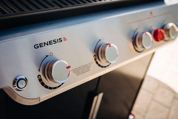 Газовий гриль Weber Genesis E-435, чорний
