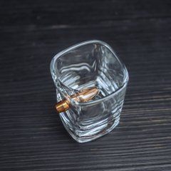 Квадратная рюмка (с пулей)