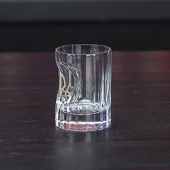 Хрустальная граненая рюмка (с гербом)